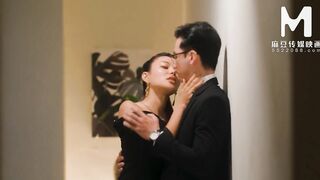 ModelMedia Asia - Golden carp is extraordinary - Fuck a slutty office girl Rae Lil Black